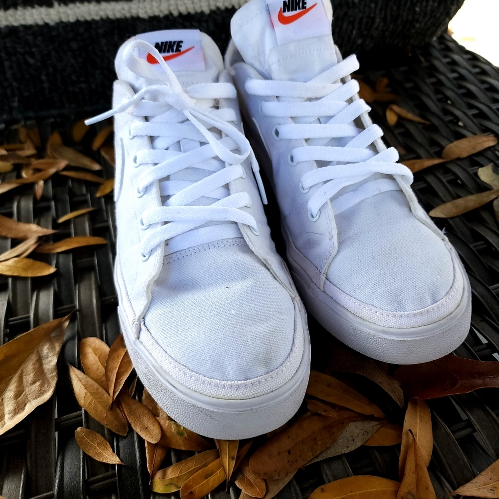 Woman's ll white nikes